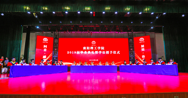 2019-06-14_170116_674730.jpg _MG_0003--------.jpg